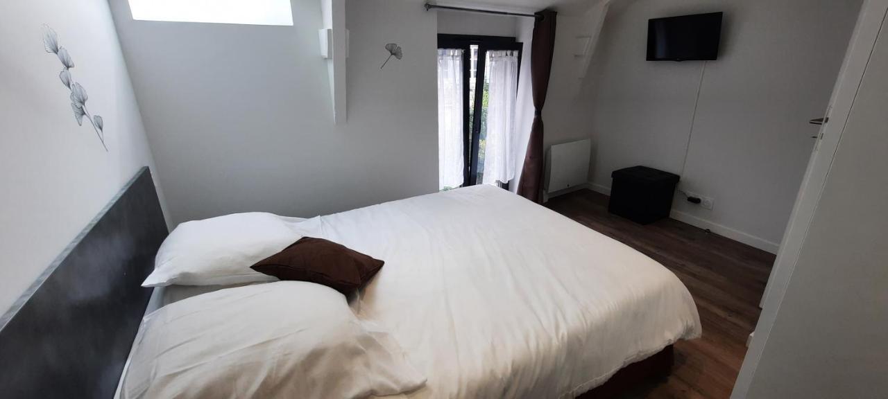Les Appartements De La B Saint-Benoît-des-Ondes Exterior photo