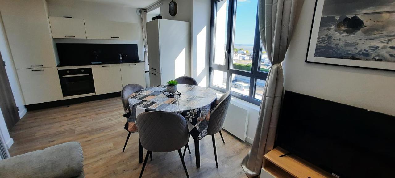 Les Appartements De La B Saint-Benoît-des-Ondes Exterior photo