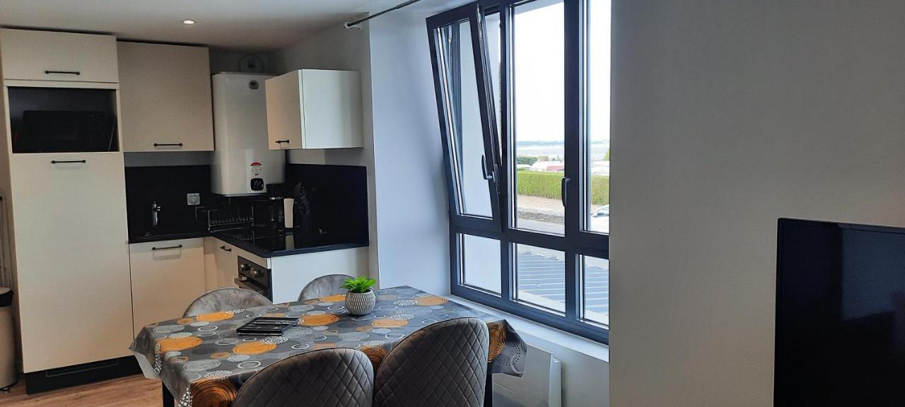 Les Appartements De La B Saint-Benoît-des-Ondes Exterior photo